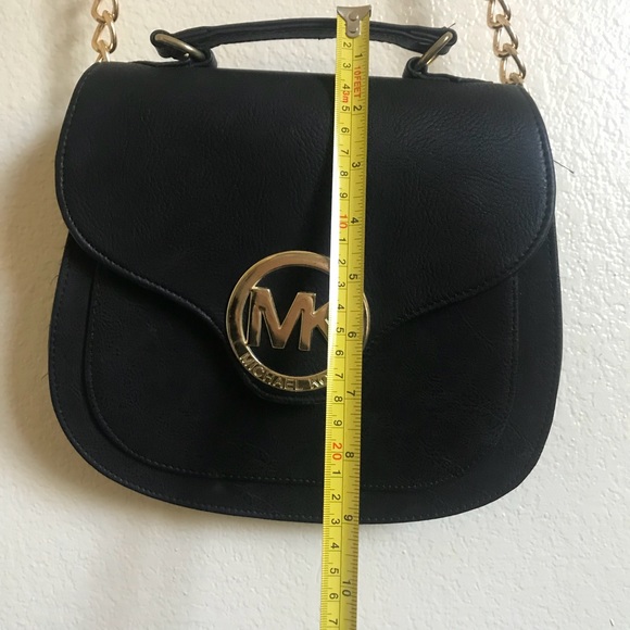 Micheal Kors purse - Picture 7 of 7